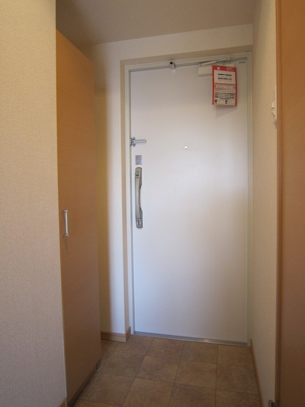 フォレステージュ北堀江 玄関