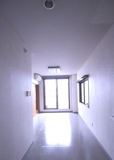 岩崎ビル リビング