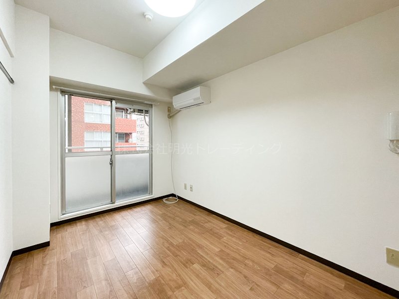 スカイコート横浜平沼 リビング