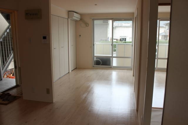 フォルム利松　Ａ棟 リビング