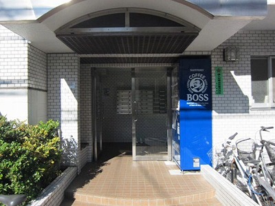 国立市中1丁目楽器可(防音・ピアノ・弦・木管楽器)マンション エントランス