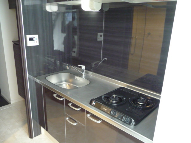 ＨＯＵＳＩＮＧ梅丘ビル キッチン