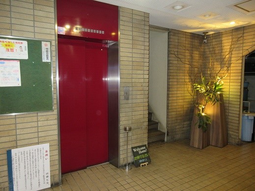 大阪府大阪市西区西本町１丁目 エントランス