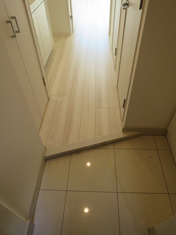 フュージョナル両国ＤＵＥ 玄関