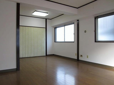 練馬区羽沢1丁目楽器可（ピアノ・弦楽器)マンション リビング