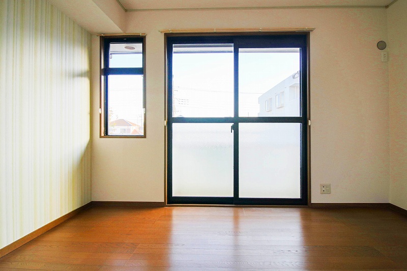 シャルム三番館 リビング