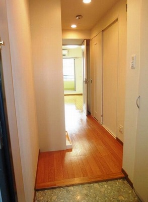 豊島区雑司が谷2丁目楽器可（ピアノ・弦）マンション 玄関