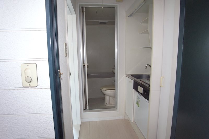 グランデ高天 玄関