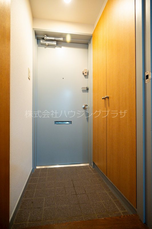 トピア新代田 玄関