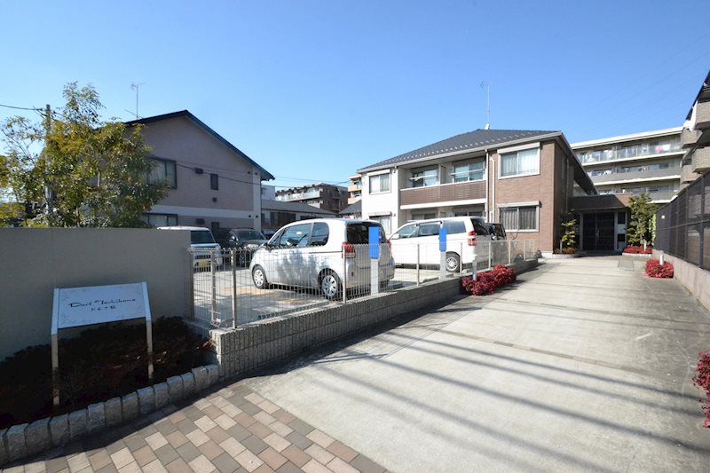 ドルフ橘 外観