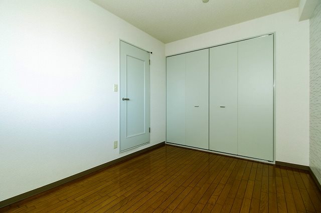 MONA-A ベッドルーム