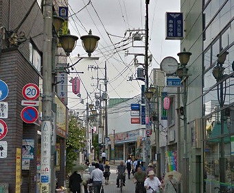 杉並区久我山3丁目楽器可（ピアノ・弦管楽器・声楽）アパート 玄関