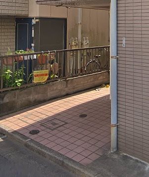 練馬区練馬4丁目楽器可(防音・グランドピアノ・弦・管楽器・声楽)マンション エントランス