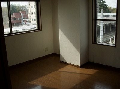練馬区練馬4丁目楽器可(防音・グランドピアノ・弦・管楽器・声楽)マンション ベランダ