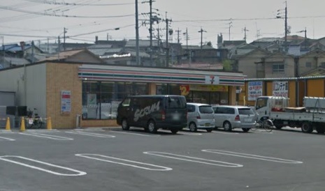 愛知県名古屋市千種区竹越１丁目 コンビニ