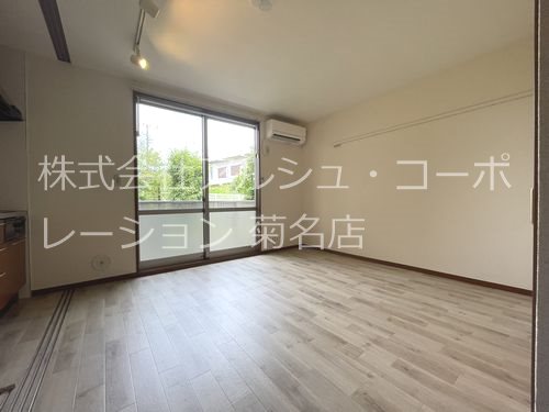 メゾンクローバーＢ リビング