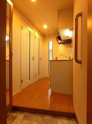 新宿区中井1丁目楽器可(ピアノ・弦楽器)マンション 玄関