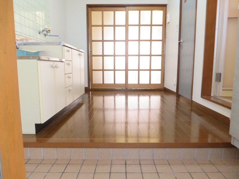 アドニス登戸 玄関