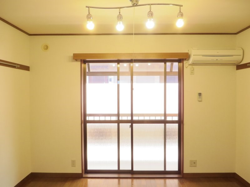 アドニス登戸 リビング