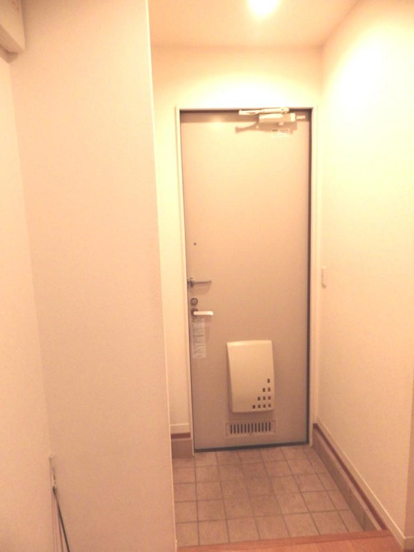 アンソレイエ 玄関