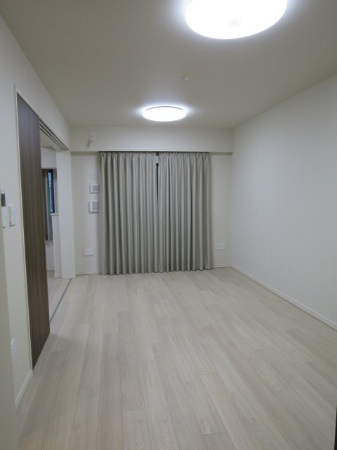 クリオ入谷 玄関