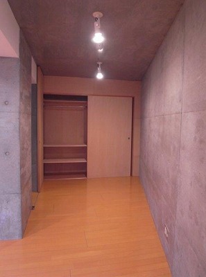 杉並区上高井戸１丁目楽器可（ピアノ・弦楽器）デザイナーズマンション 玄関