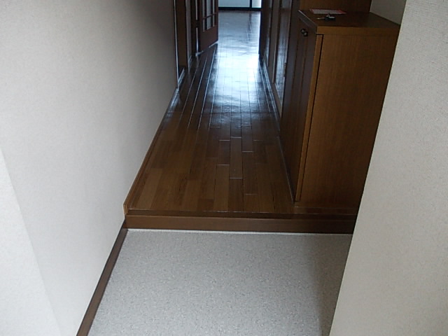 ソレアードT 玄関