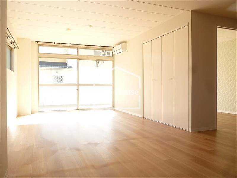 花岡マンション リビング