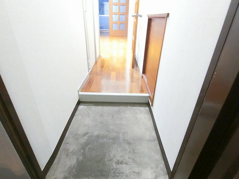 パインヒルズ東府中 玄関