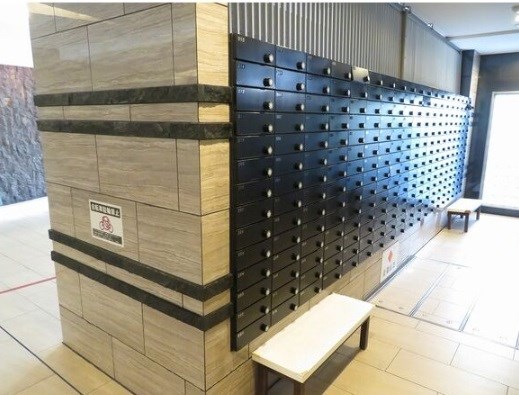 セレニテ本町グランデ ロビー
