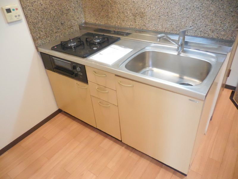 登戸ロイヤルマンション キッチン