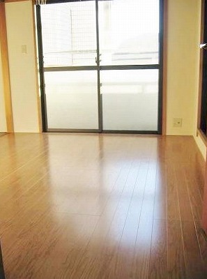 目黒区目黒本町3丁目楽器可(ピアノ・弦管打楽器・声楽) マンション リビング