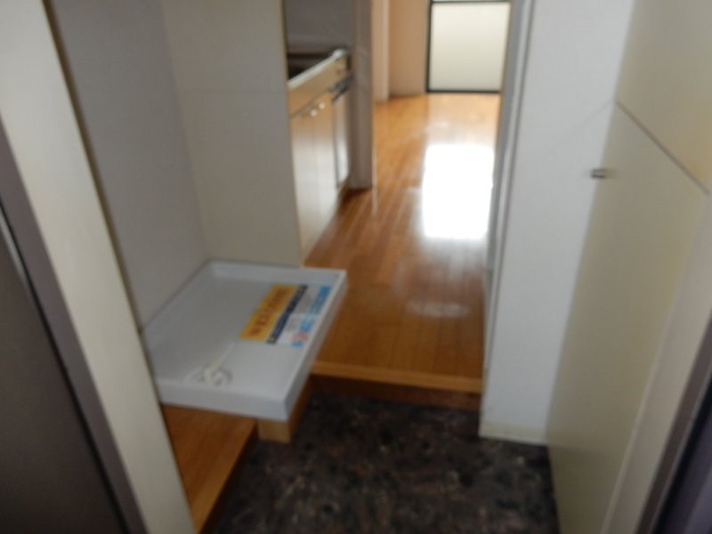 リーセントパレス多摩 玄関