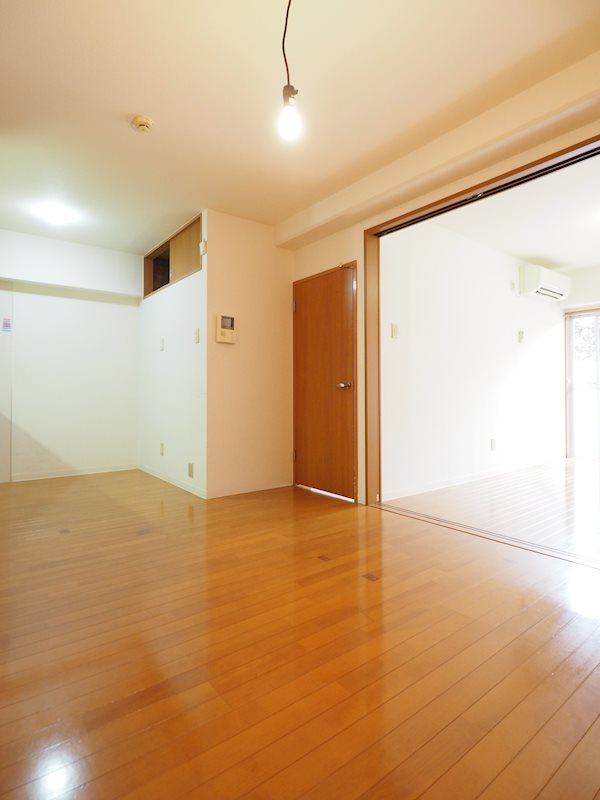 ハイツリバーサイド リビング