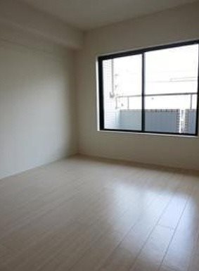 練馬区氷川台3丁目楽器可(ピアノ・弦・管楽器・声楽)マンション ベランダ