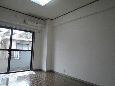 世田谷区新町２丁目楽器可（ピアノ・弦楽器）マンション リビング