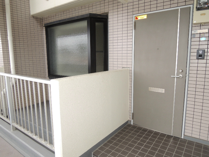 プラザクリエイト 玄関