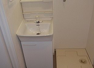 豊島区目白3丁目楽器可(グランドピアノ・弦・管楽器・声楽)マンション 洗面所