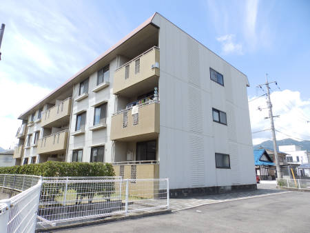 ドミール串戸 301号室 外観