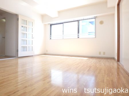 ファミールＹＫ リビング