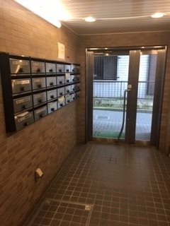 世田谷区給田3丁目楽器可(防音・グランドピアノ・弦・管楽器・声楽)マンション ロビー