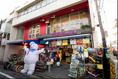 世田谷区三軒茶屋2丁目楽器可（ピアノ）マンション リビング