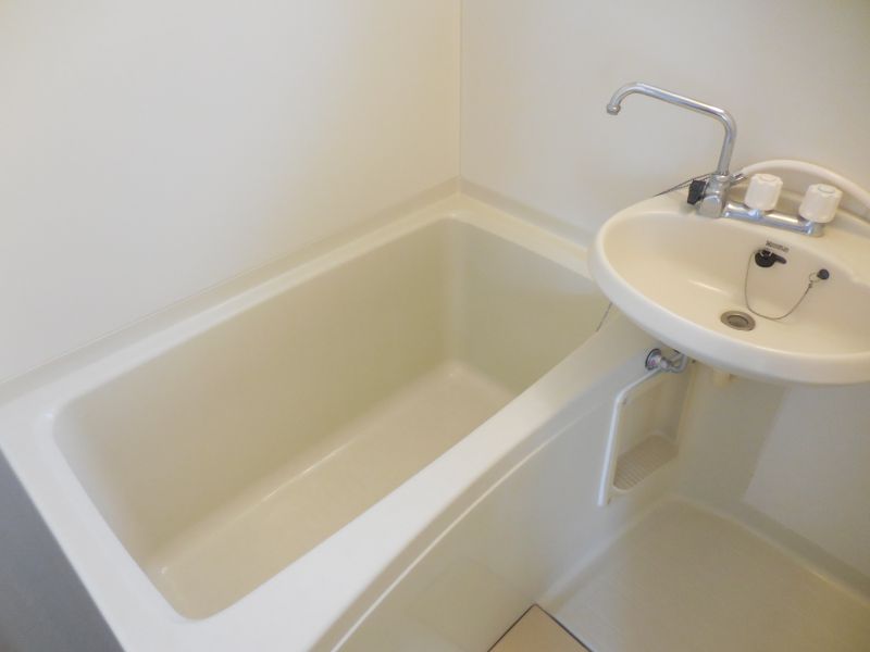 ヴィラ・カスターニャ 風呂画像