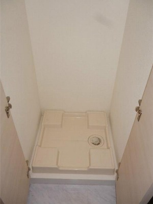 大田区大森北１丁目楽器可（ピアノ・弦管打楽器・声楽）デザイナーズマンション 玄関