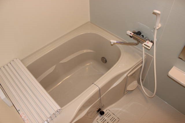 ヒュッゲ 風呂画像