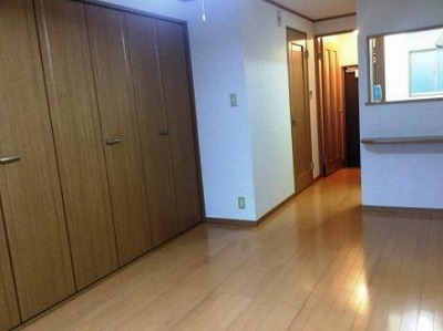 板橋区小茂根5丁目楽器可（アップライトピアノ・弦管楽器）マンション リビング