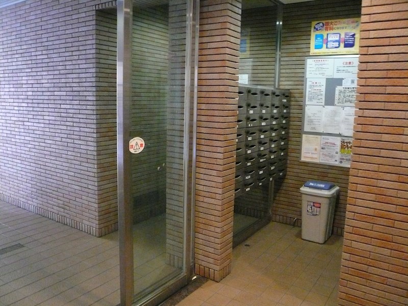 ハイシュタイン堀江 エントランス