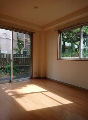 練馬区小竹町1丁目楽器可(グランドピアノ)マンション リビング