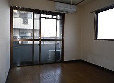 台東区根岸３丁目楽器可（ピアノ・弦管打楽器・声楽など都度相談）マンション リビング