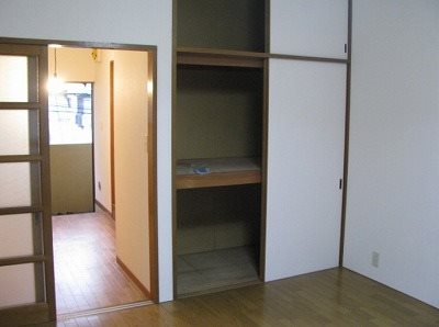 練馬区中村南2丁目楽器可（弦楽器）アパート 玄関